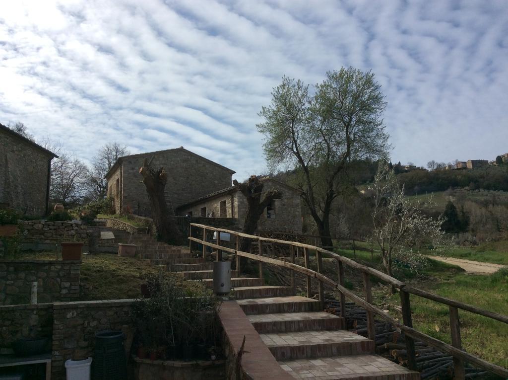 Agriturismo Le Canterie Radicondoli Exteriör bild
