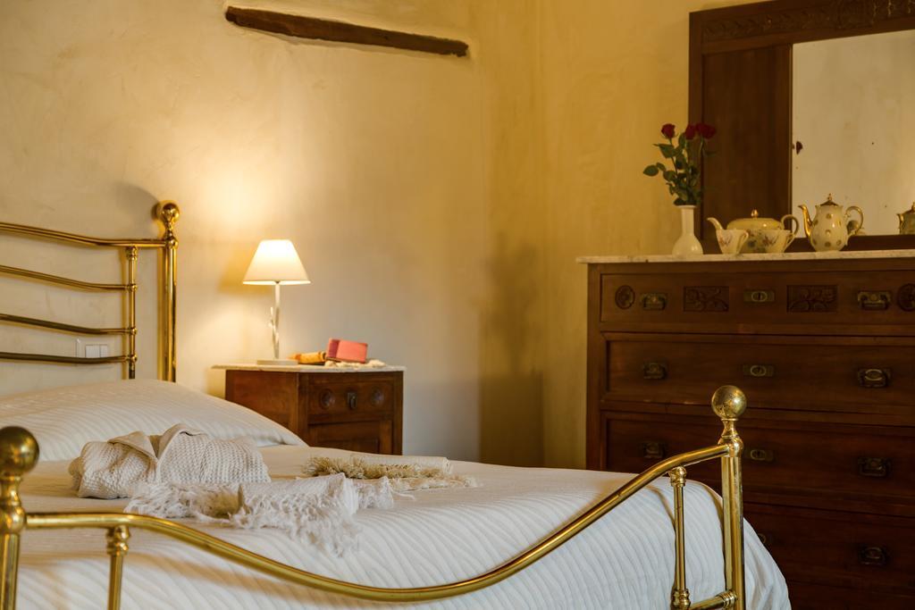 Agriturismo Le Canterie Radicondoli Exteriör bild