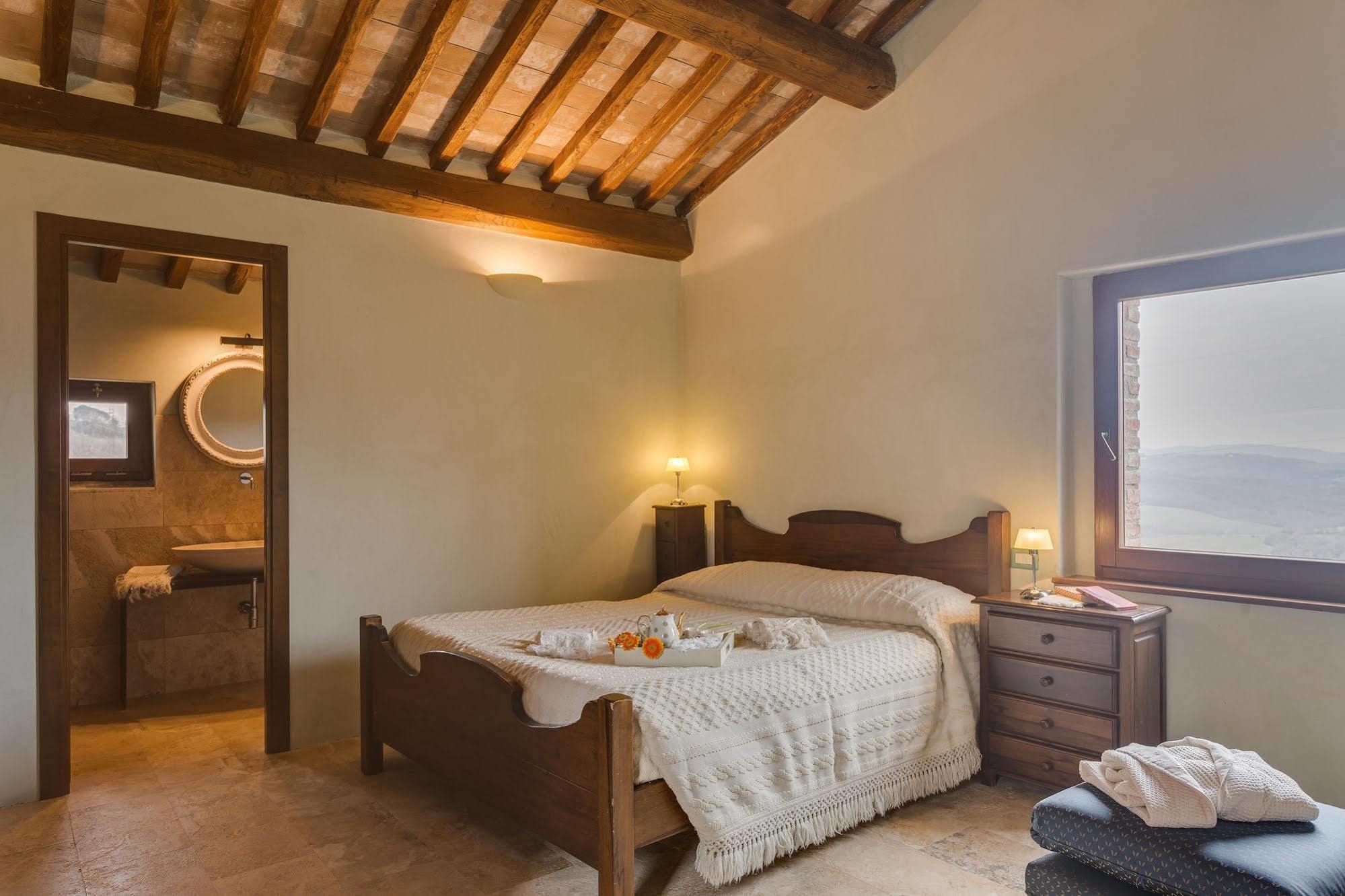 Agriturismo Le Canterie Radicondoli Exteriör bild