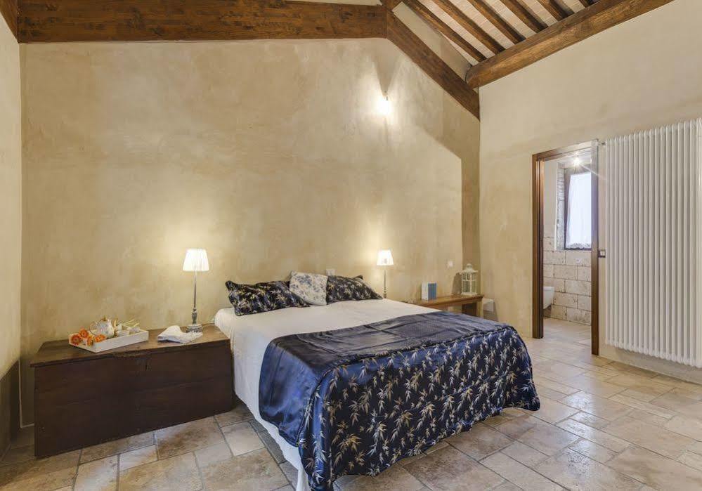 Agriturismo Le Canterie Radicondoli Exteriör bild